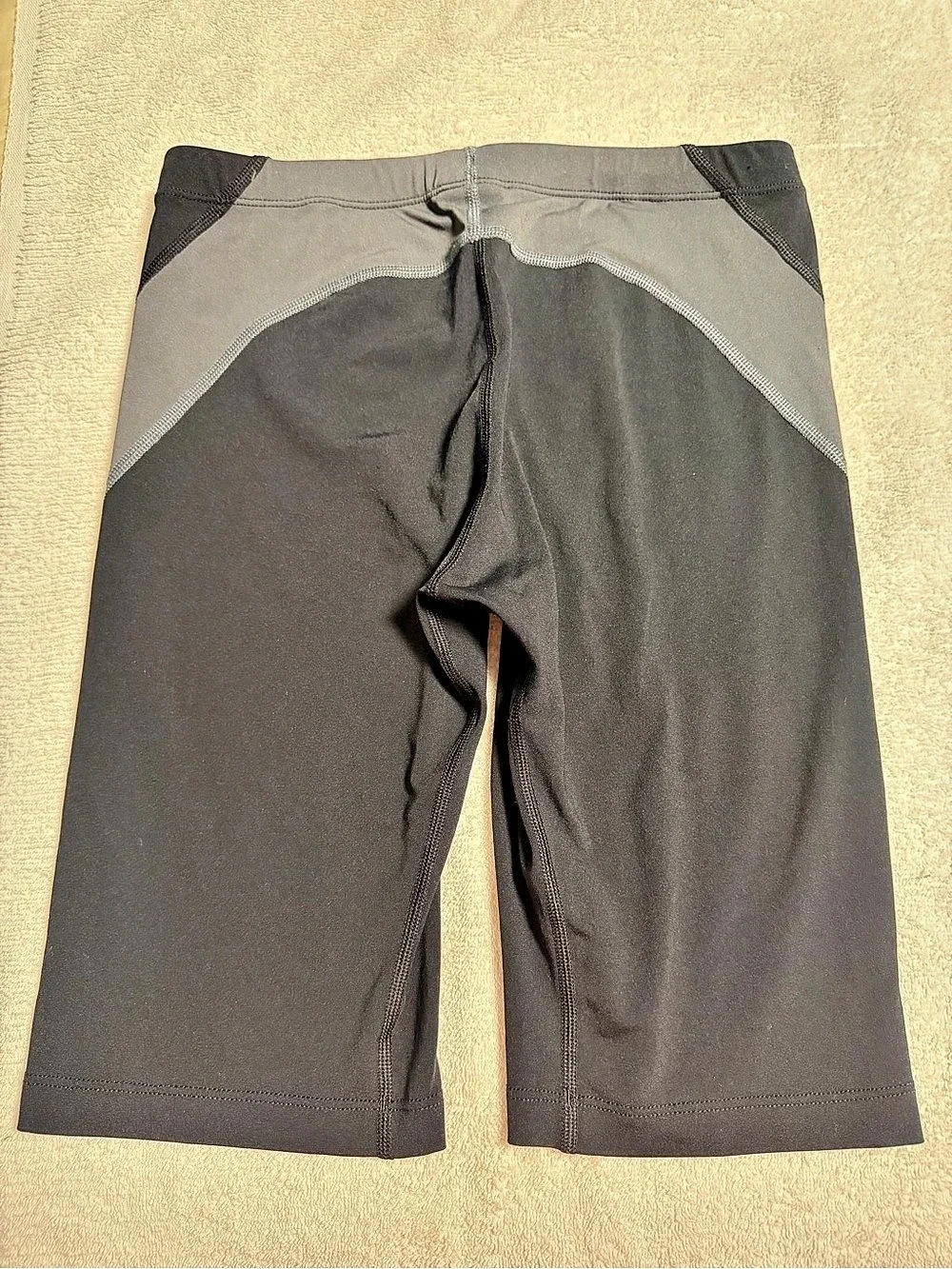 Nike HydraStrong Vex Colorblock Jammer Black & Gray Medium